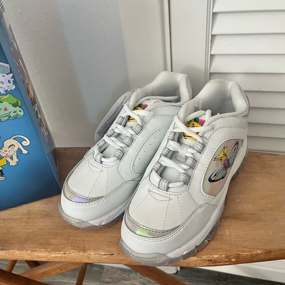 Vintage Brand New Pokemon Kids Sneakers - Picture 9 of 13